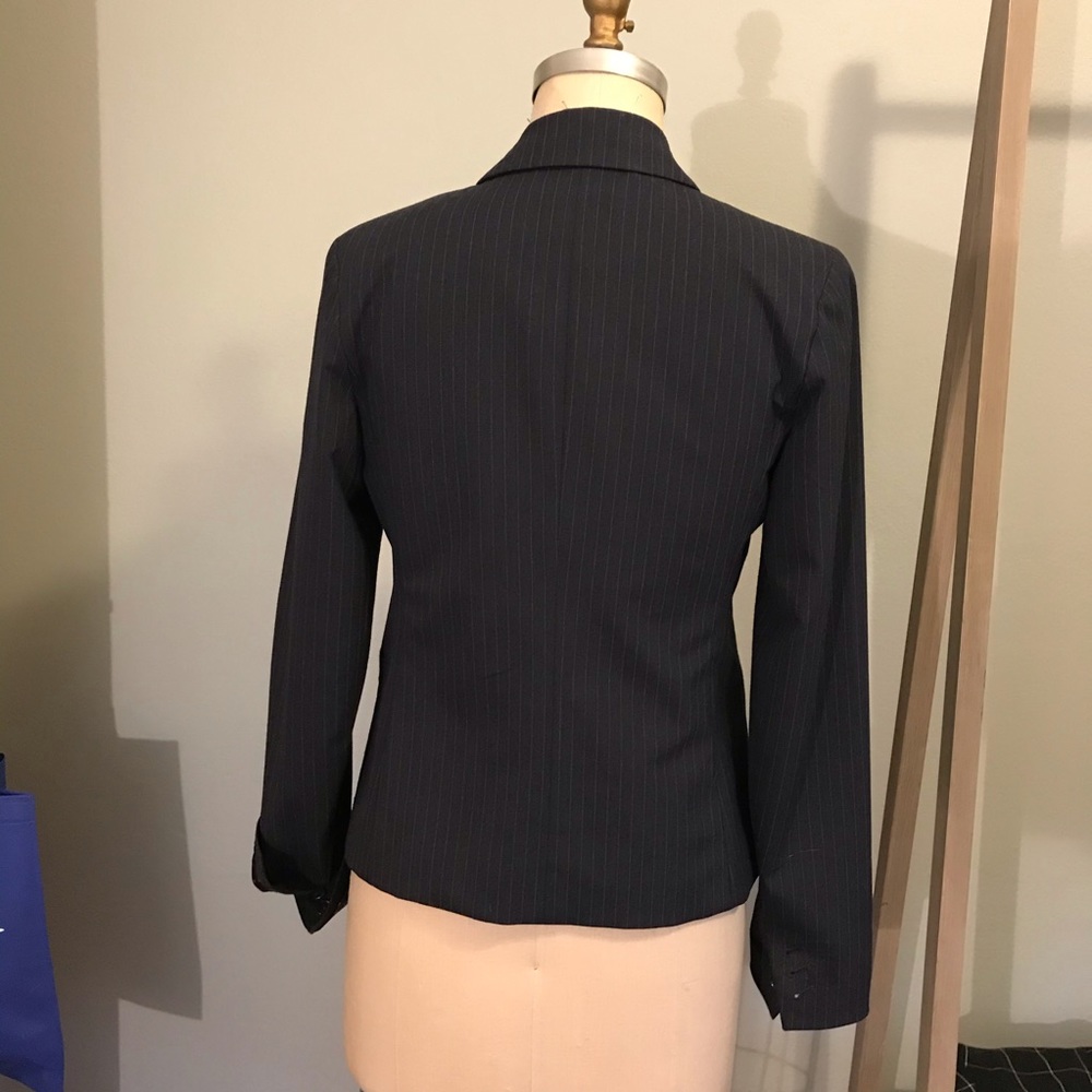Jacket - Picture 2 of 4